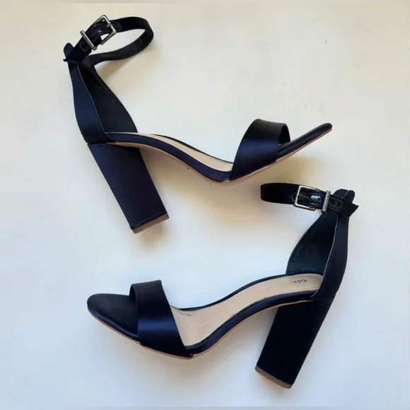 Gianni Bini Blue Block Heel Sandals - Picture 3 of 5